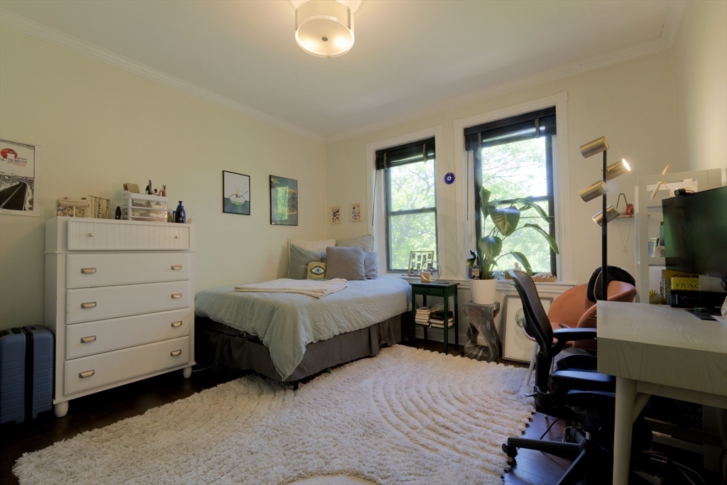 1400 Commonwealth Ave # 12