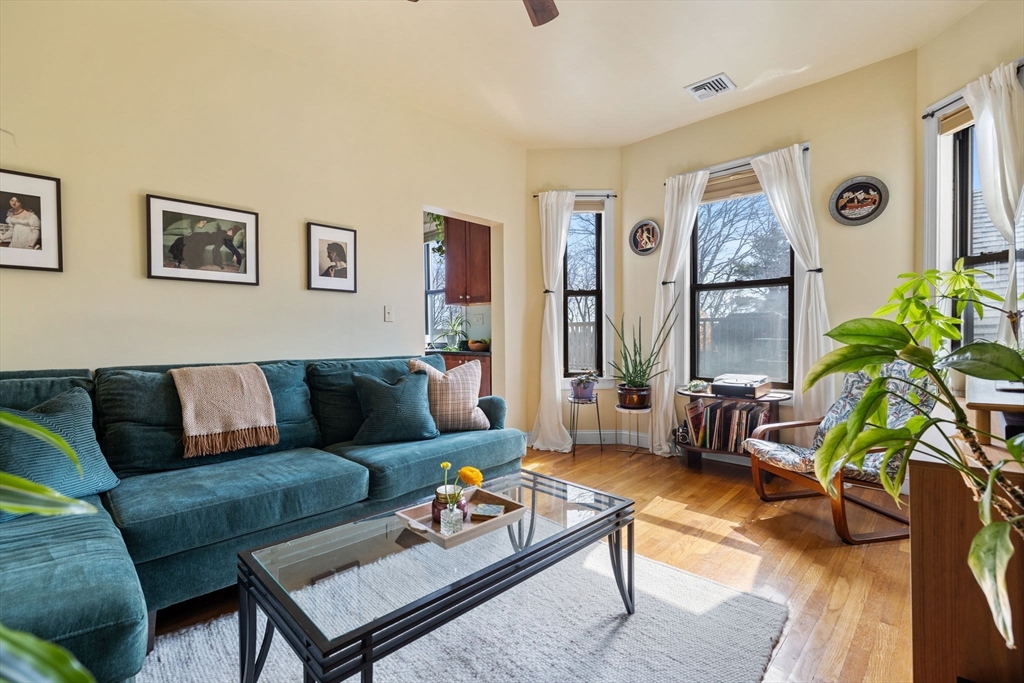 42 Rockview St # 6