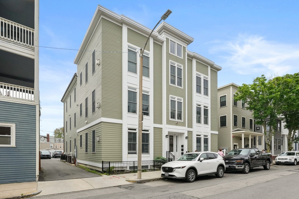 615 E 6th St # 6