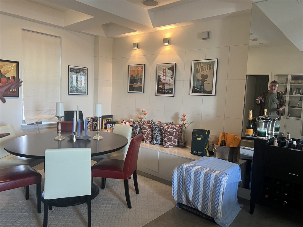 1166 Washington St. # 701