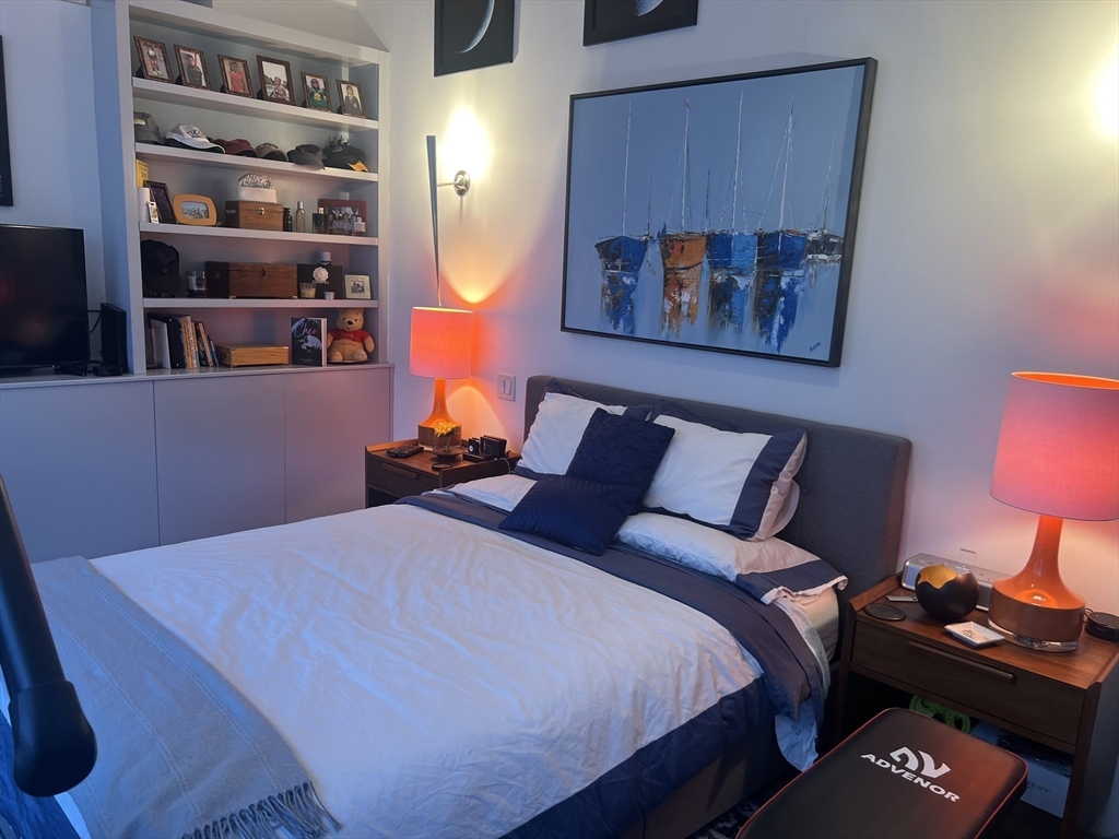 1166 Washington St. # 701