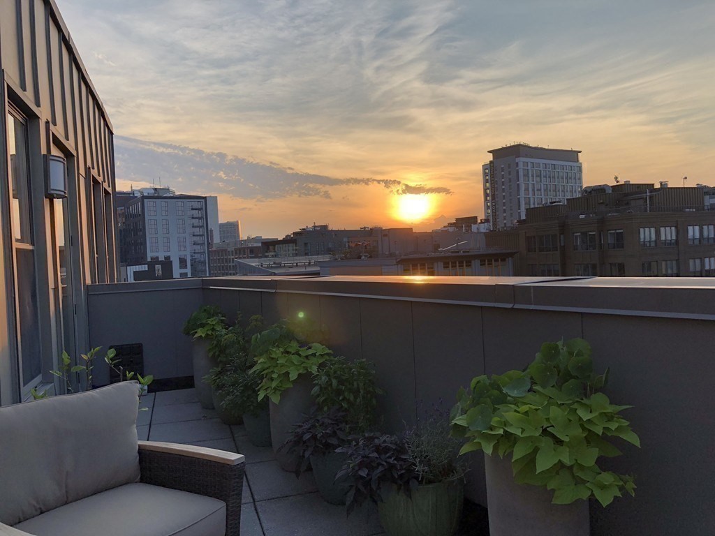 1166 Washington St. # 701