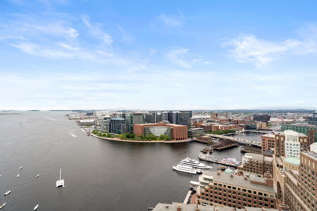 85 E India Row Unit: 33B/C