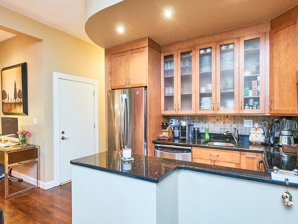 51 E Springfield # 2