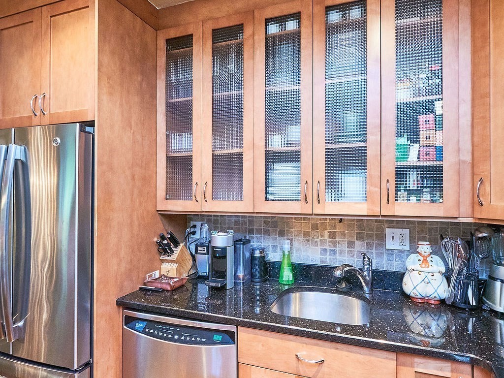 51 E Springfield # 2