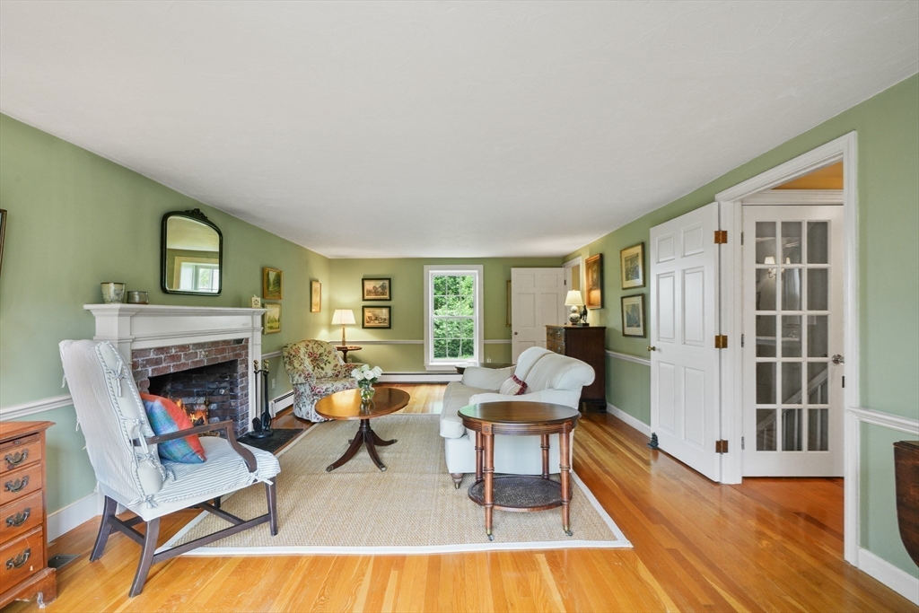 173 Powder Point Ave