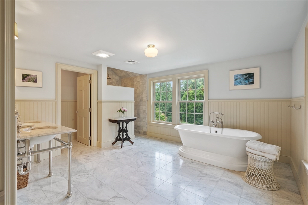 173 Powder Point Ave
