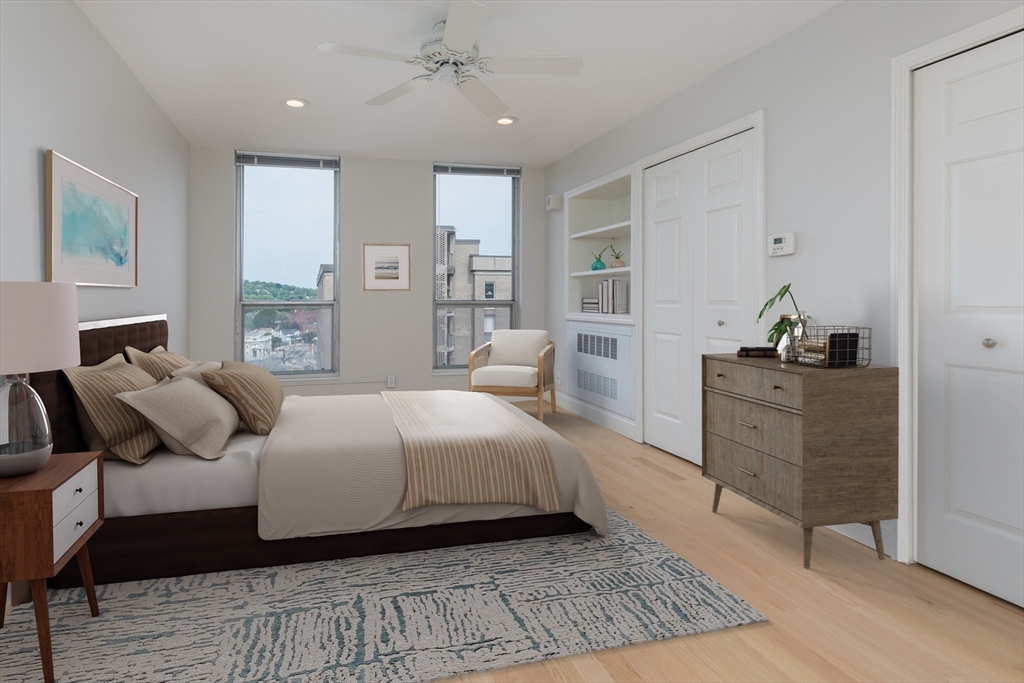 33 Pond Ave Unit: PH1208