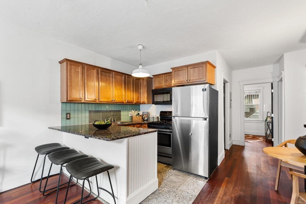 14 Mitchell St # 1
