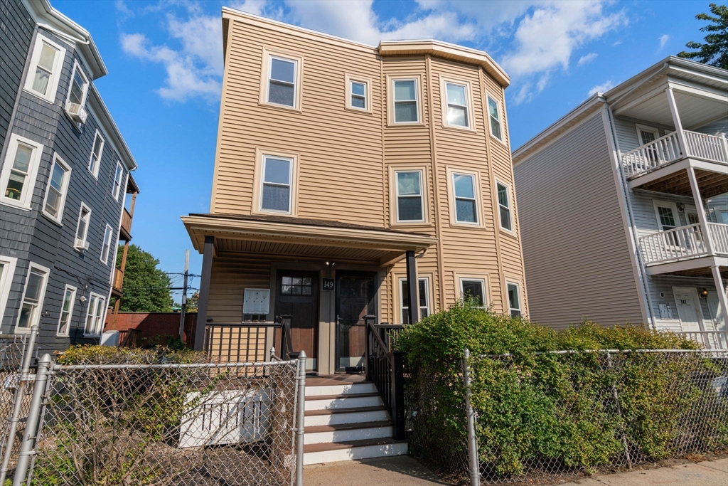 149 Sydney Street # 1