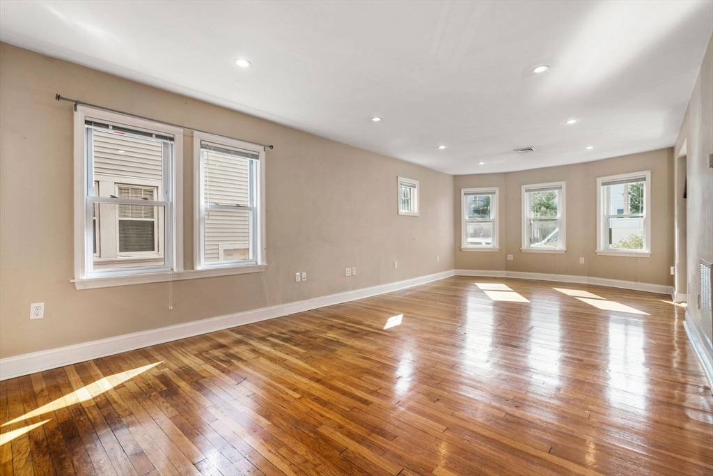 149 Sydney Street # 1