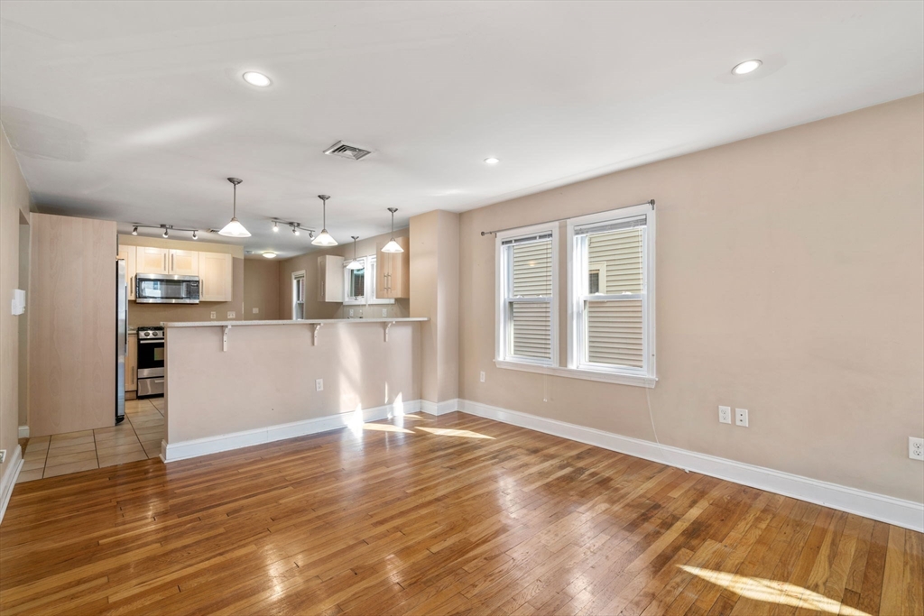 149 Sydney Street # 1