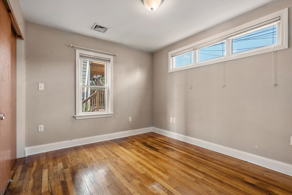 149 Sydney Street # 1