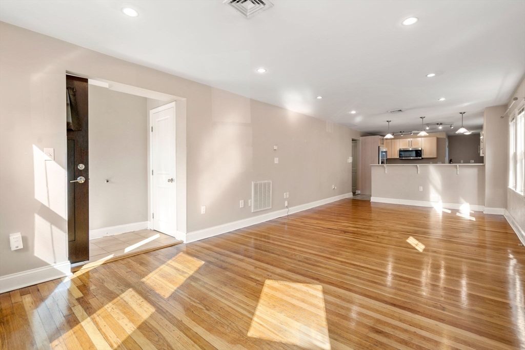 149 Sydney Street # 1