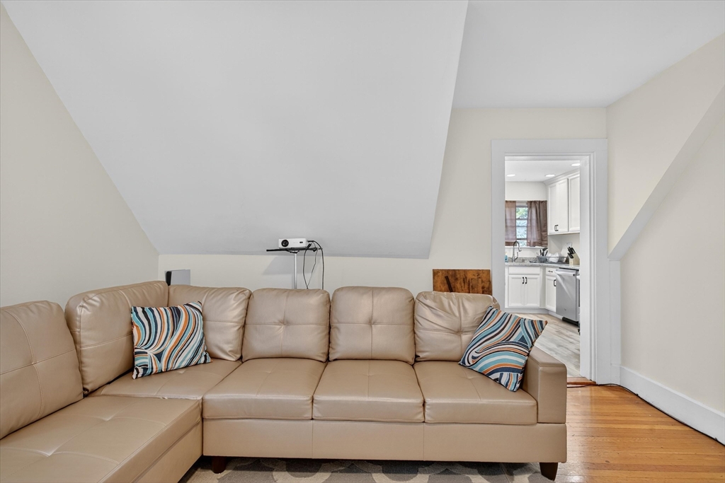 149 Clay St # 2