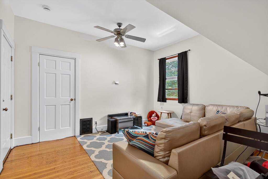 149 Clay St # 2