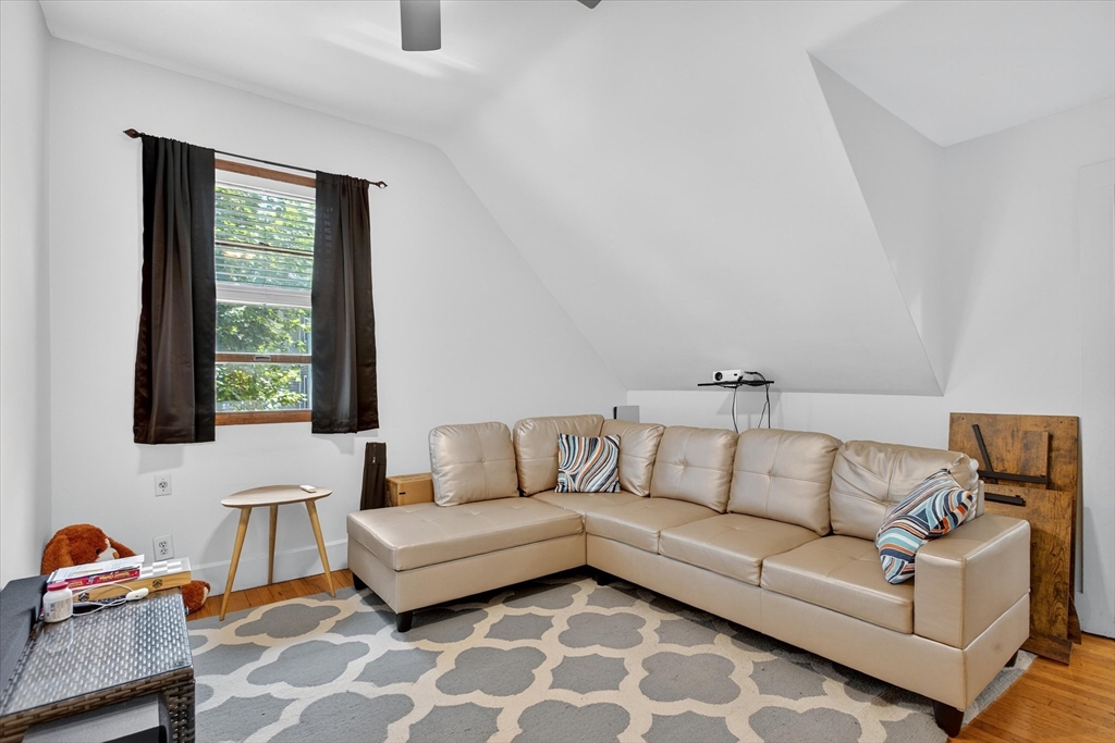 149 Clay St # 2