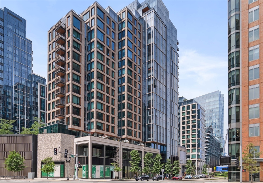 135 Seaport Blvd # 1903