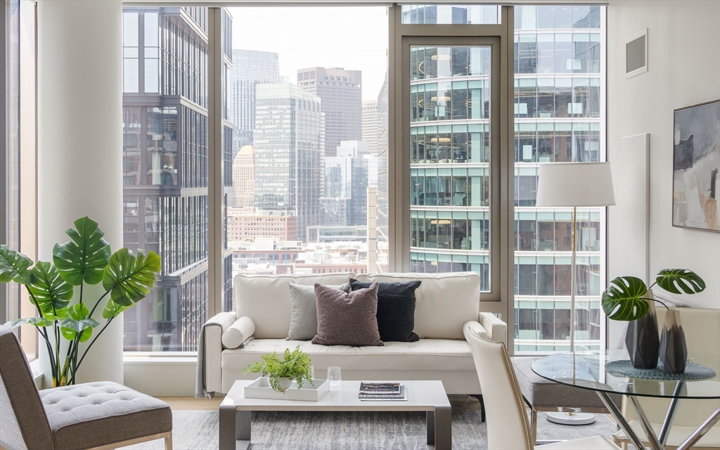 135 Seaport Blvd # 1903