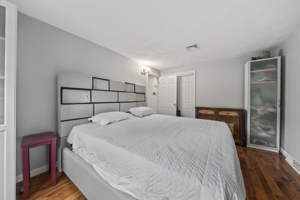 111 Zabrosky Ave