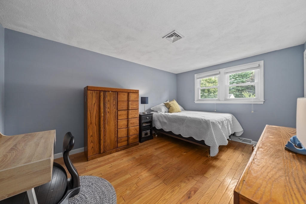 111 Zabrosky Ave
