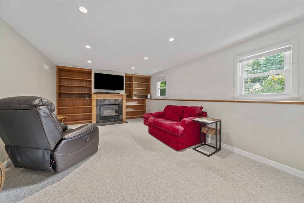 111 Zabrosky Ave