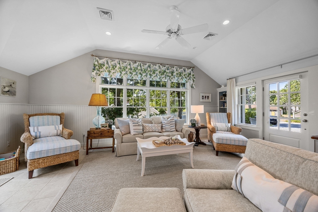 63 Idle Way