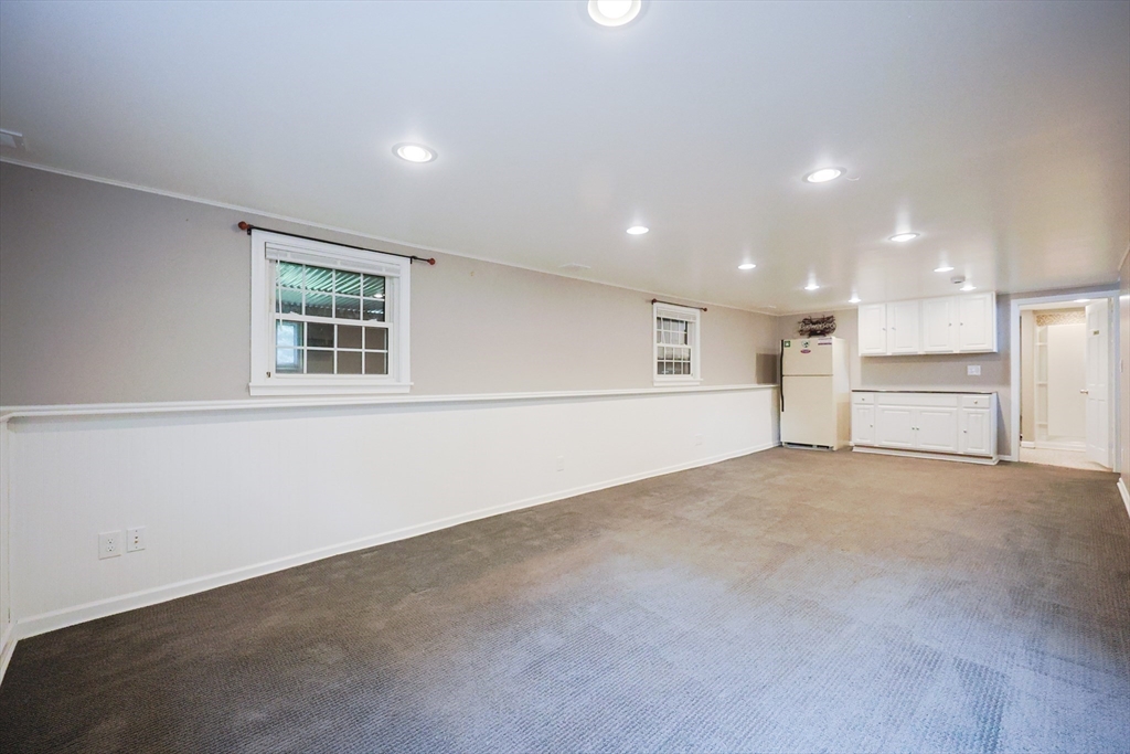 24 Fraser Rd