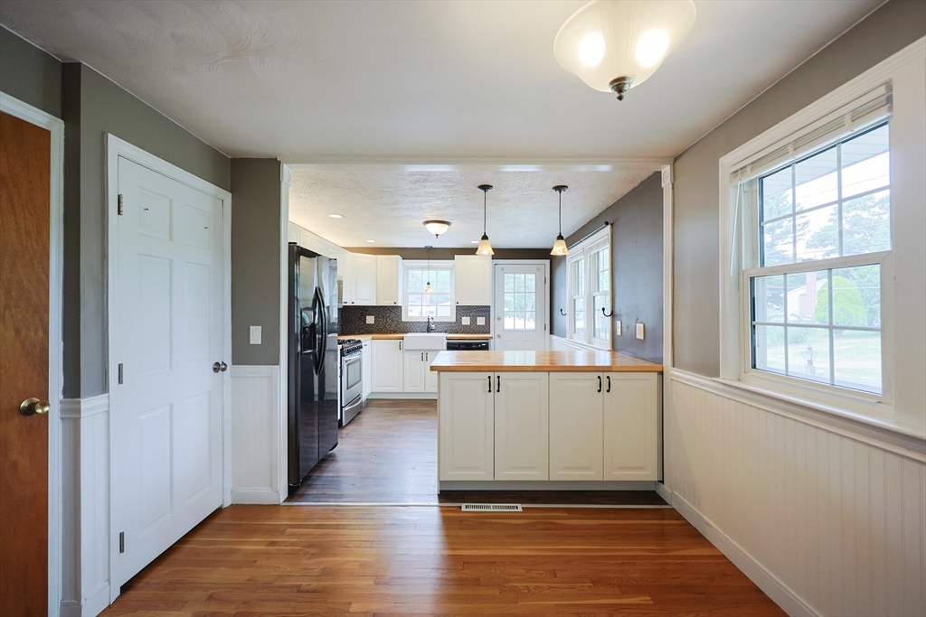 24 Fraser Rd