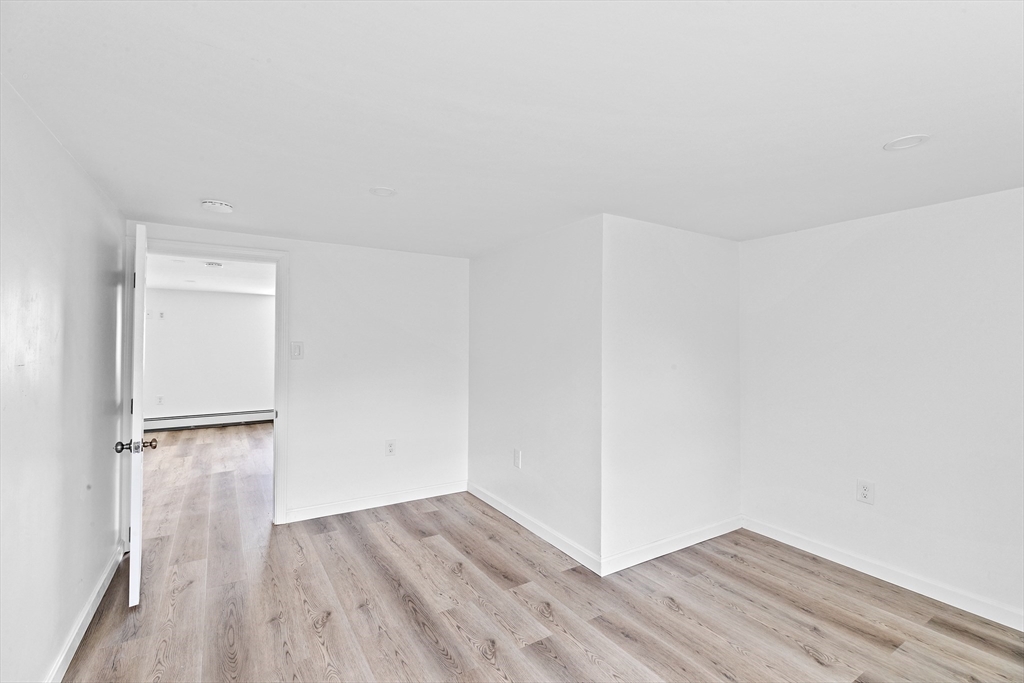 41 J St # 1