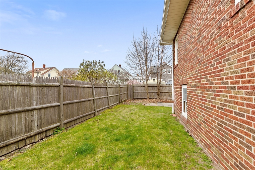 41 J St # 1