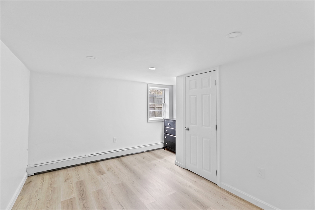 41 J St # 1
