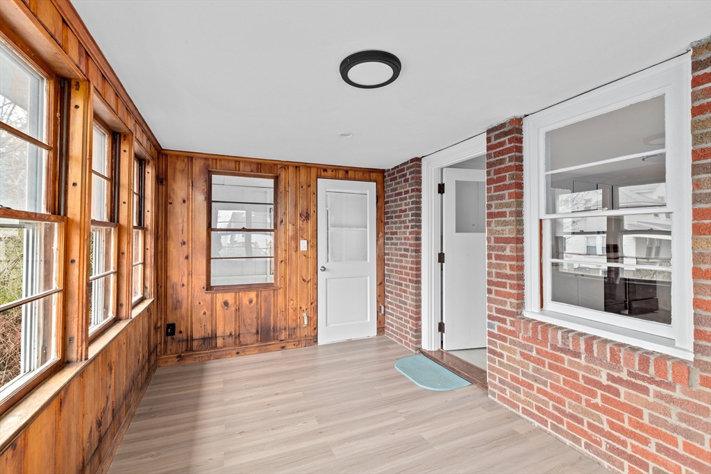 41 J St # 1