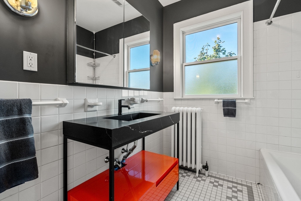 86 Greenough St # 3