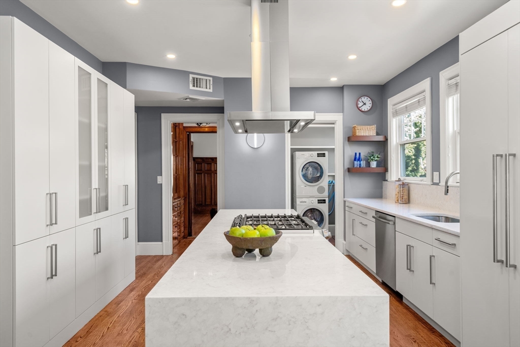 86 Greenough St # 3