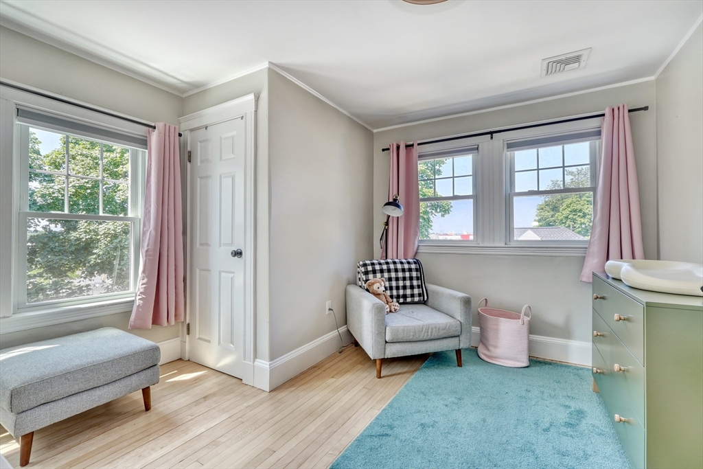 5 Mc Donald Rd, Medford