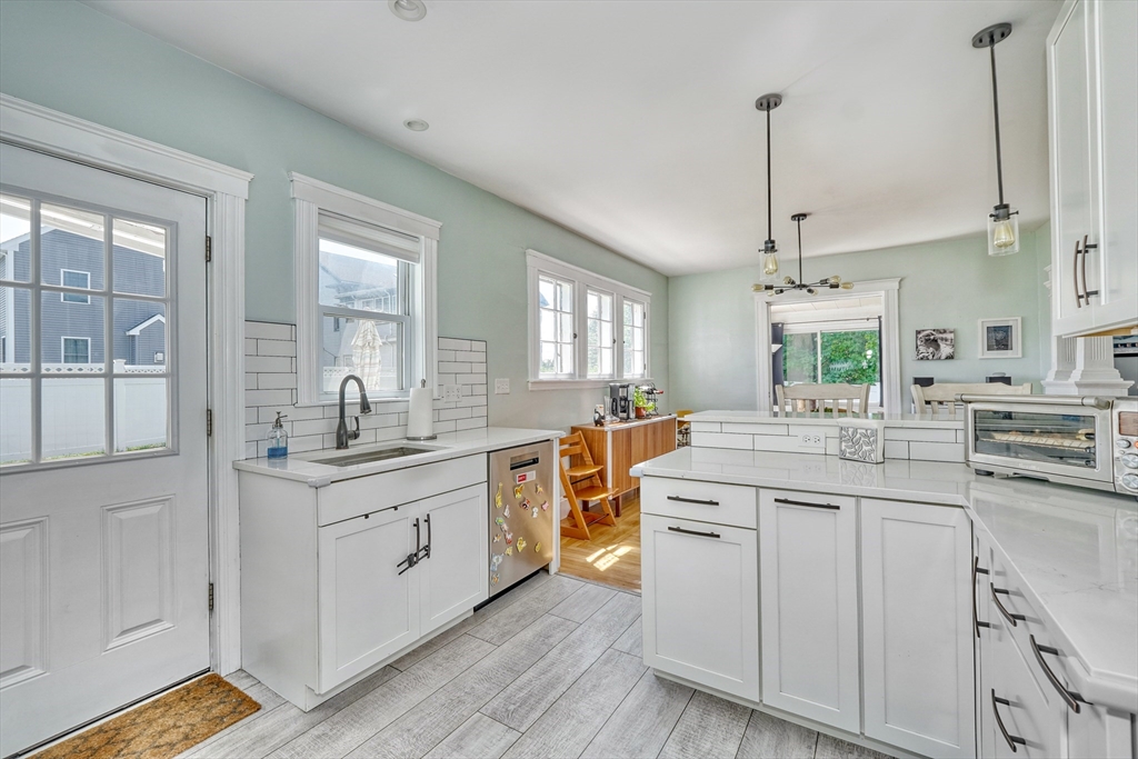 5 Mc Donald Rd, Medford