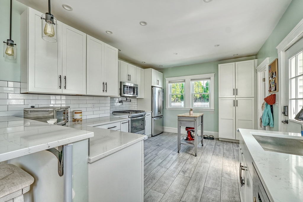 5 Mc Donald Rd, Medford