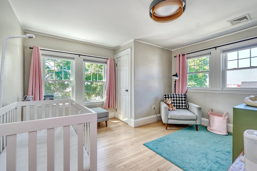 5 Mc Donald Rd, Medford