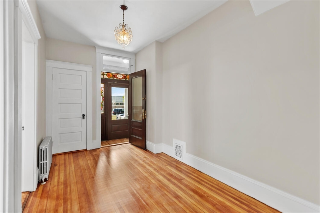 1640 Columbia Rd # 1