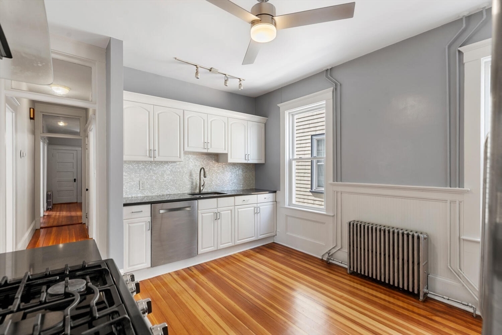 1640 Columbia Rd # 1