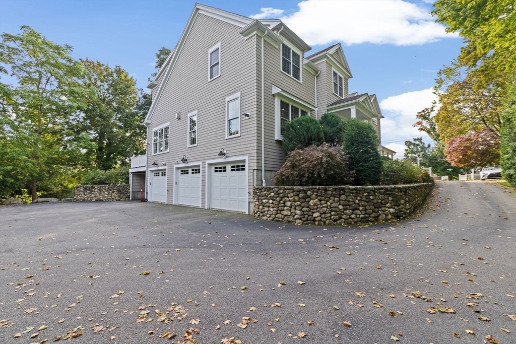 146 N Main St # 146