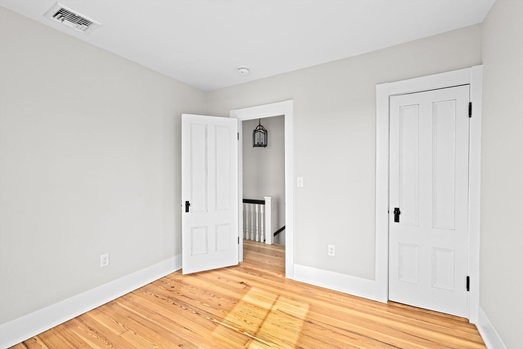 92 Hampton Circle