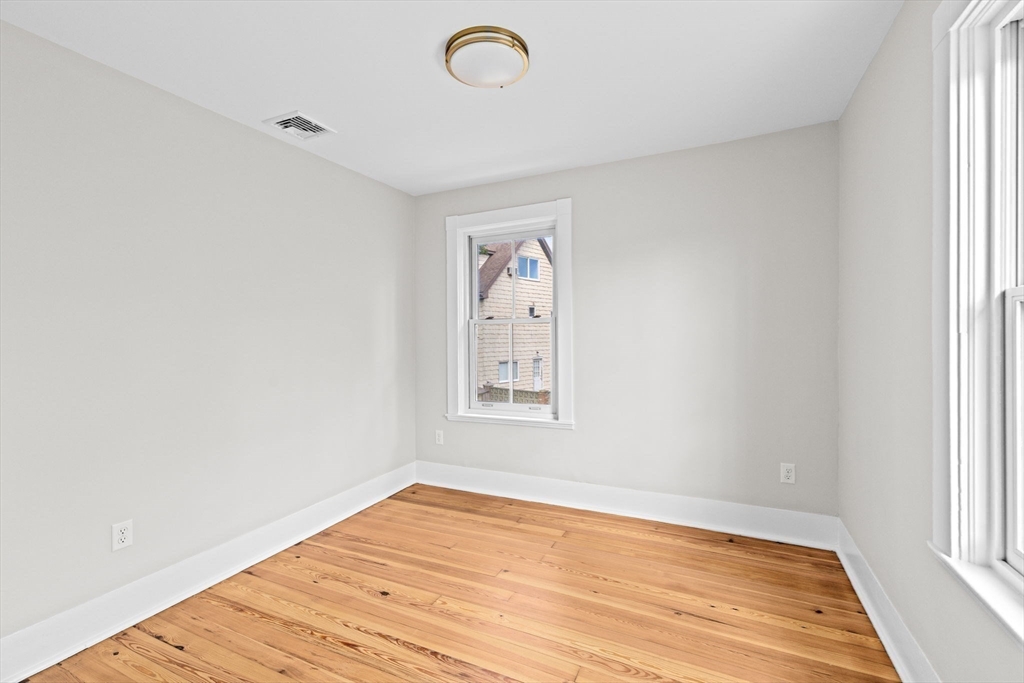 92 Hampton Circle