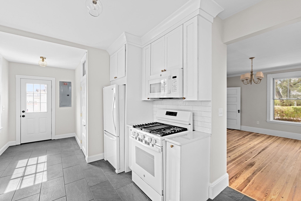 92 Hampton Circle