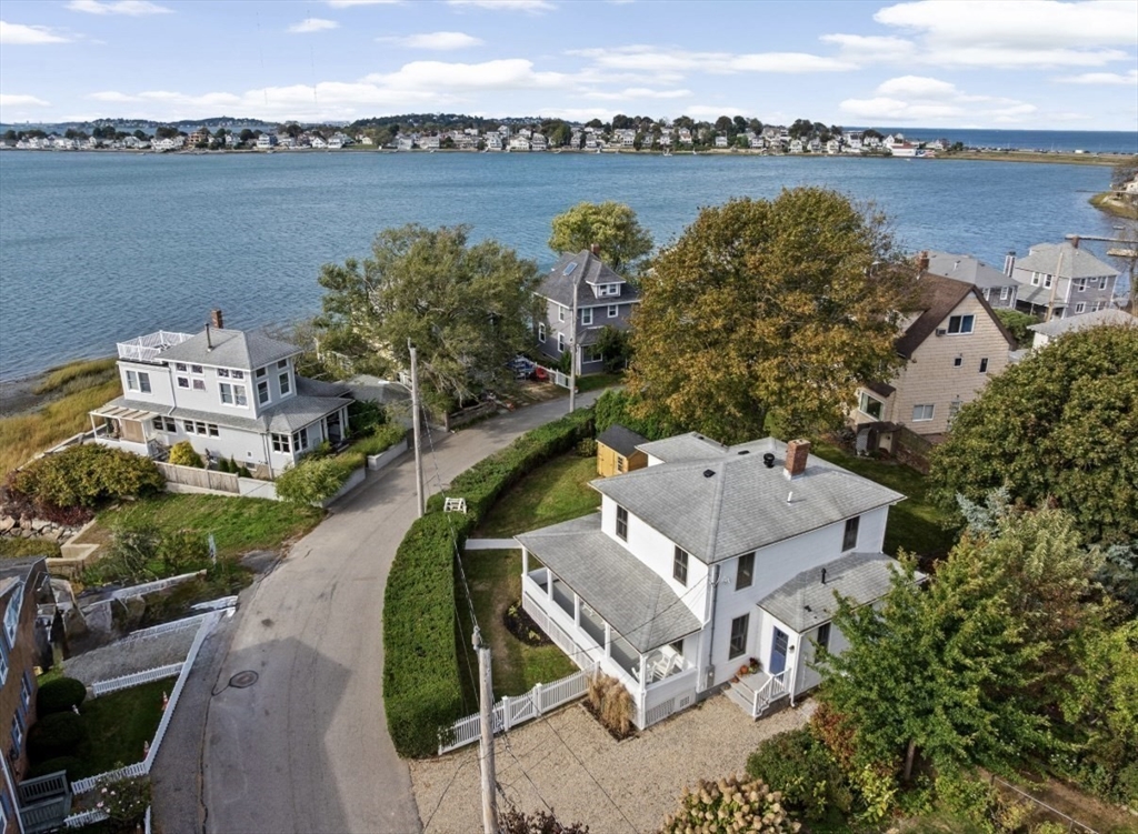 92 Hampton Circle
