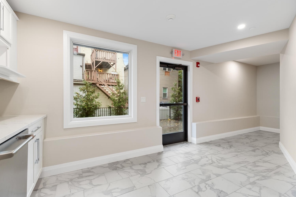 44 Ellery St # 303, Boston Unit: 303