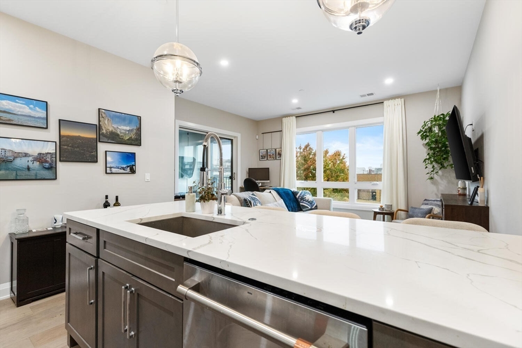 44 Ellery St # 303, Boston Unit: 303