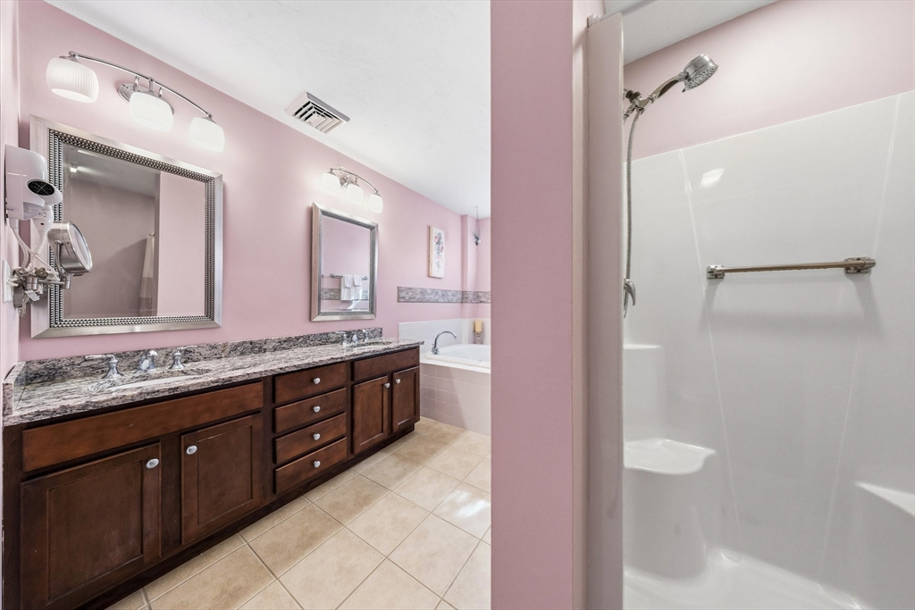 602 Devenwood Way # 602, Clinton Unit: 602