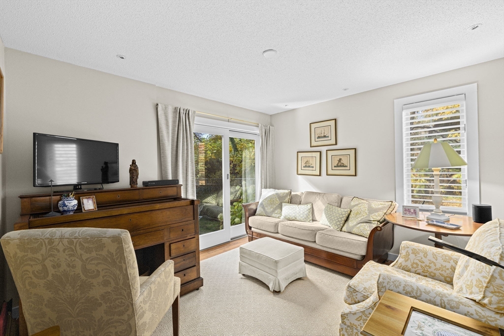 100 Pond Street # 10